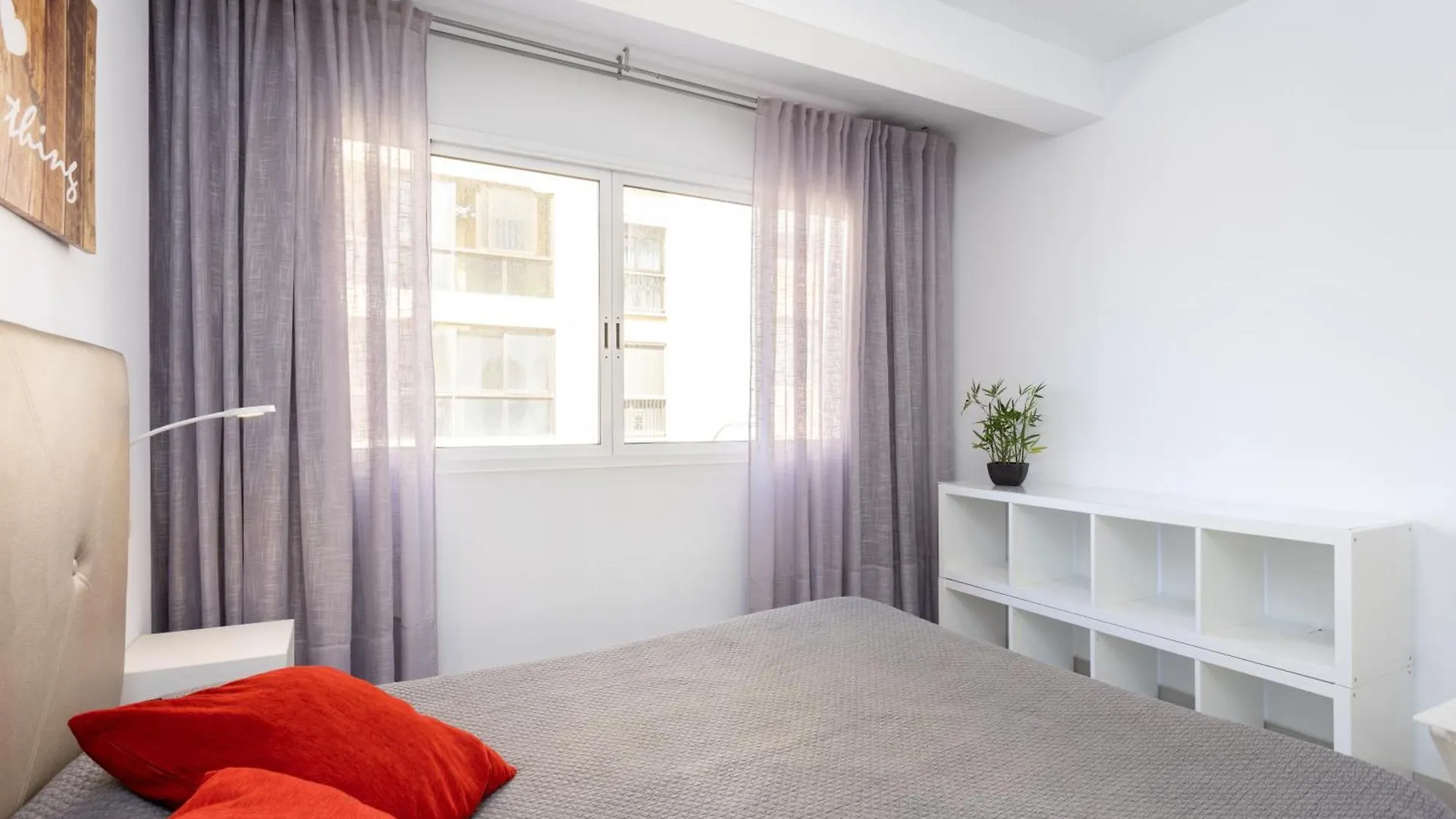 Home2Book Cozy Apartment Santa Cruz Urban Center Spanje