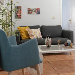 https://apt-casa-mikyta.adeje-hotels.com